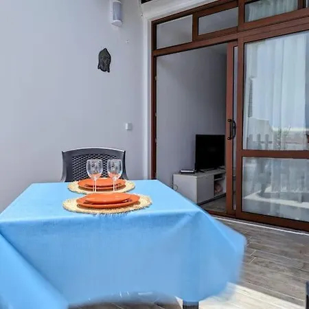 Apartment Charming Flat In Molinos With Terrace & Pools, Near Playa Bastian Costa Teguise
